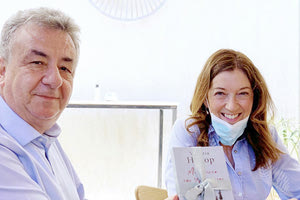 ΒΙΚΤΟΡΙΑ ΧΙΣΛΟΠ - ΣΤΑΥΡΟΣ ΑΡΝΑΟΥΤΑΚΗΣ