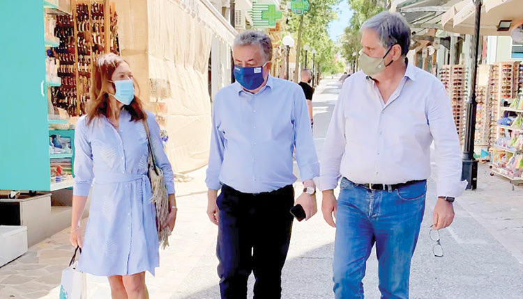 ΒΙΚΤΟΡΙΑ ΧΙΣΛΟΠ - ΣΤΑΥΡΟΣ ΑΡΝΑΟΥΤΑΚΗΣ3