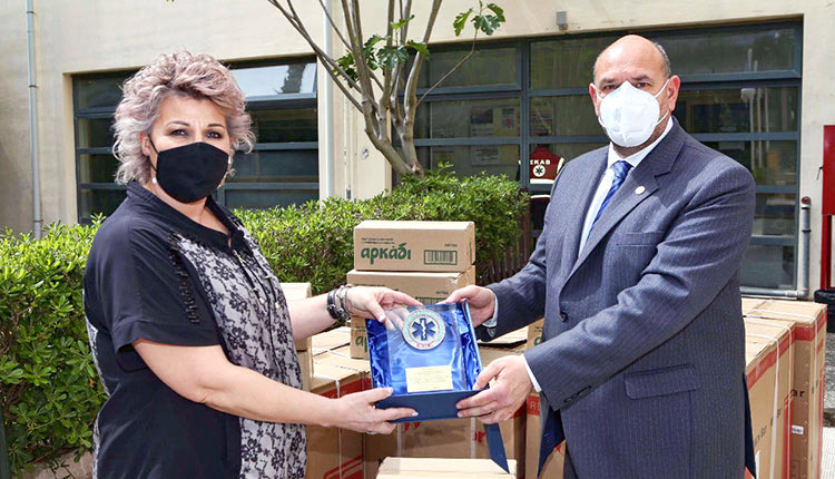 Δωρεά απαραίτητου υλικοτεχνικού εξοπλισμού για το προσωπικό των Παραρτημάτων και των Επιχειρησιακών Κέντρων του ΕΚΑΒ ανά την Ελλάδα