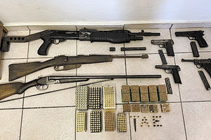 οπλοστάσιο στο σπίτι