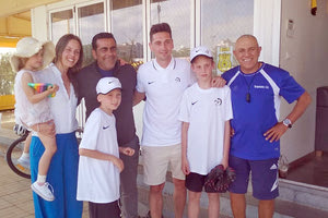 Ο Τσεσνάουσκις με την οικογένειά του στο «Μαρτινέγκο»