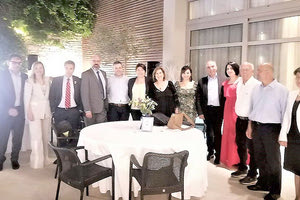 BRANCH ZEUS ANOGIA δείπνο