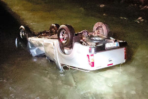 Πτώση οχήματος στο λιμάνι