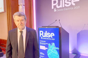 ο διευθυντής της Καρδιολογικής Κλινικής του ΠΑΓΝΗ καθηγητής Καρδιολογίας Φραγκίσκος Παρθενάκης