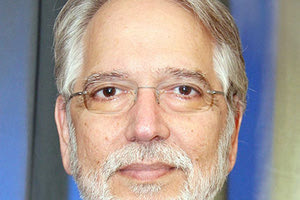 Ο καθηγητής Γιώργος Χρούσος