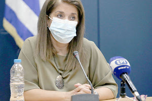 η καθηγήτρια Παιδιατρικής Λοιμωξιολογίας και μέλος της Επιτροπής Εμπειρογνωμόνων Βάνα Παπαευαγγέλου