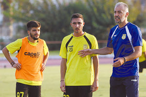 Η απόλυτη ανατροπή σημειώθηκε χθες με τον Γιάννη Ταουσιάνη και τον Εργοτέλη με τον 48χρονο κόουτς να αποχωρεί και να είναι έτοιμος να υπογράψει με τον Λεβαδειακό.