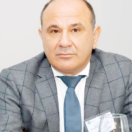 ο Νίκος Χαλκιαδάκης