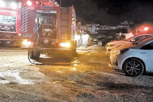 φωτιά σε ένα αυτοκίνητο