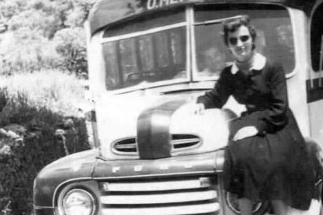 ιστορική φωτό λεωφορείο από Ρέθυμνο 1955