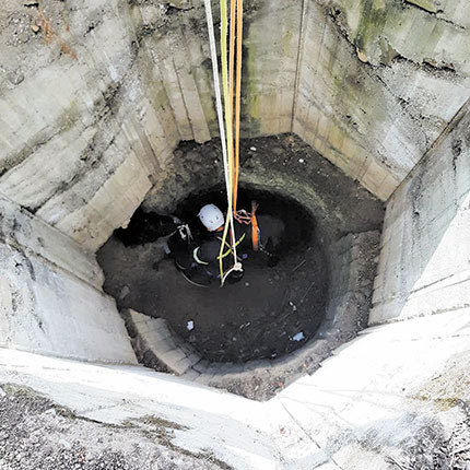 Οι πυροσβέστες κατάφεραν να σώσουν το άλογο που έπεσε στο πηγάδι