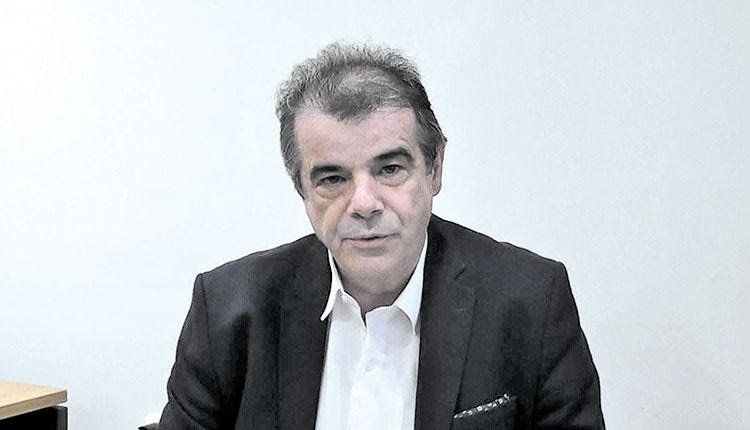 ο δήμαρχος Αγίου Βασιλείου Γιάννης Ταταράκης