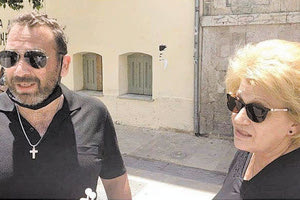 Για δικαίωση της μνήμης του θύματος κάνουν λόγο η χήρα του και ο γιος του