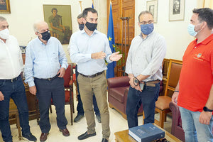 Χαρίτσης συνάντηση στην Λότζια