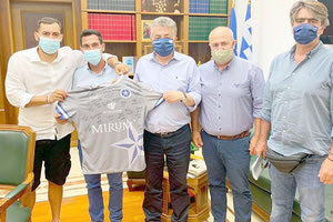 Τον Σταύρο Αρναουτάκη επισκέφτηκε αντιπροσωπεία του ΑΟΑΝ.