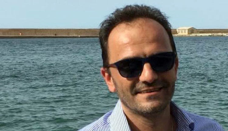 Έδωσε μία δύσκολη μάχη αλλά κατάφερε να βγει νικητής! Ο στενός συνεργάτης του ευρωβουλευτή, Μανώλη Κεφαλογιάννη, Κωστής Κεφαλογιάννης, νοσηλευόταν για 50 περίπου μέρες στη Μονάδα Εντατικής Θεραπείας του Πανεπιστημιακού Νοσοκομείου Ηρακλείου.