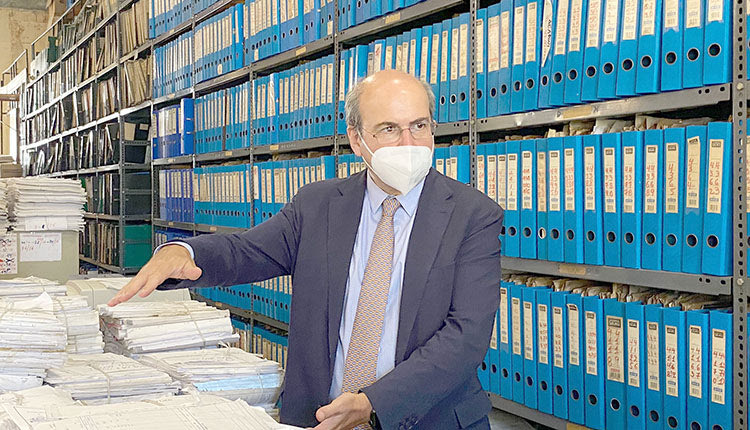 Χατζηδάκης έφοδος στον ΑΝΤ1