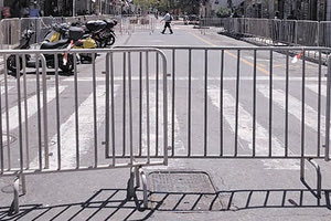 ΚΑΓΚΕΛΑ ΣΤΟ ΚΕΝΤΡΟ