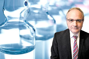 O καθηγητής Ιατρικής του Πανεπιστημίου Κρήτης Χρήστος Λιονής αναφορικά με τα εμβόλια του κοροναϊού