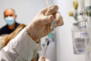 Ένα τηλεφώνημα για το εμβόλιο