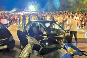 συνωστισμός επί της παραλιακής