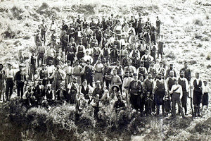 H φωτογραφία της ημέρας: Σέλινο 1897. Επαναστάτες Κρητικοί