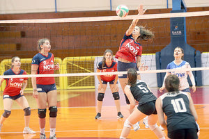 Φάση από το παιχνίδι Άθλεση - ΟΦΗ στις κορασίδες