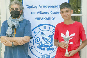 Ο Τζωρμπατζάκης με τον πρόεδρο του «Ηράκλειο» κ. Δελάκη