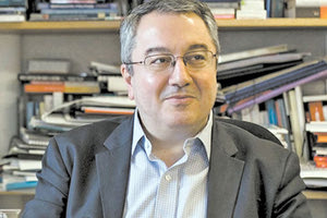 Ο κ. Ηλίας Μόσιαλος