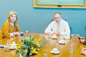 Οι κ.κ. Πλακιωτάκης και Μακρή