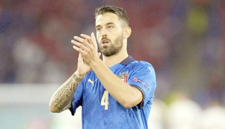 Λεονάρντο Σπινατσόλα. Ο 28χρονος αριστερός μπακ της Ρόμα