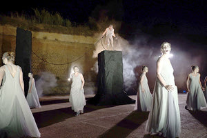 ΜΙΑ ΣΥΜΠΑΡΑΓΩΓΗ ΤΟΥ ΔΗΠΕΘΕΚ-ΘΕΑΤΡΟΥ ΠΟΡΕΙΑ ΣΤΟ ΚΗΠΟΘΕΑΤΡΟ «Ν. ΚΑΖΑΝΤΖΑΚΗΣ» Ο Προμηθέας Δεσμώτης για δύο παραστάσεις στο Ηράκλειο