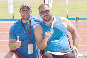 Ο Στεφανουδάκης με τον προπονητή του κ. Σκαντζάκη