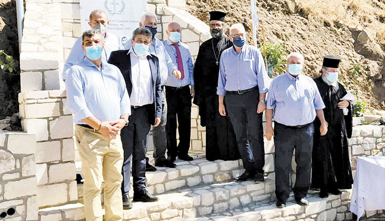 Αποκαλυπτήρια μνημείου πεσόντων στο Κεφαλοβρύσι 