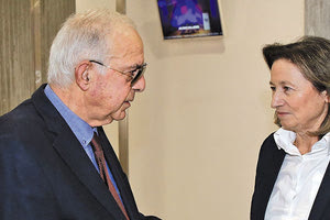 Η αποστολέας και ο παραλήπτης δεν συμφώνησαν για το ποιος πρέπει να δημοσιοποιήσει την επιστολή