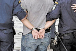 ενδοοικογενειακή βία ξυλοδαρμός