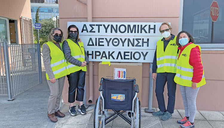 Ολοκληρώθηκε η παράδοση των αμαξιδίων από τον Ροταριανό Όμιλο Candia