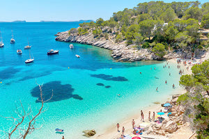 ΙΒΙΖΑ ταξίδια διακοπές τουρισμός νησιά