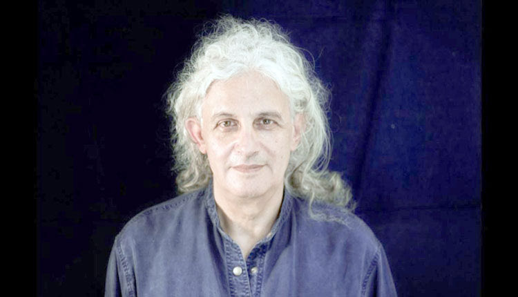 Σκηνοθεσία: Δήμος Αβδελιώδης