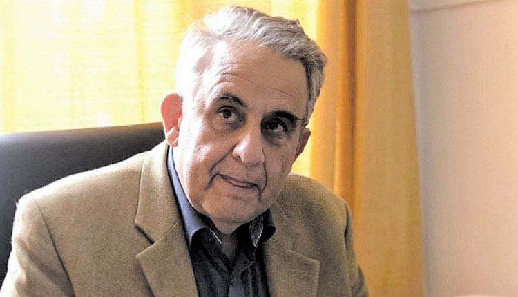 Ο κ. Παπαδεράκης