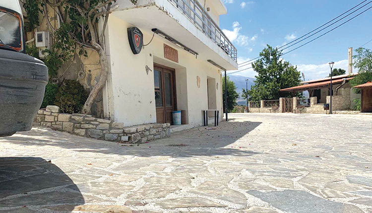 Βγήκαν όπλα στο Ρουκάνι