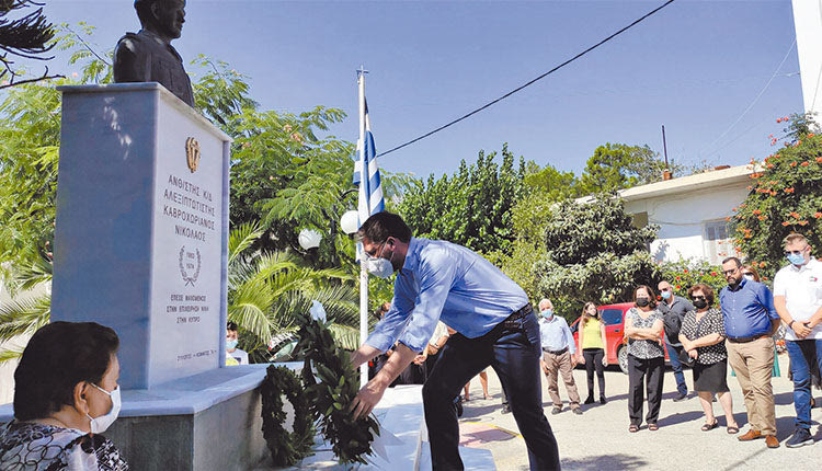 Τη μνήμη των καταδρομέων Νίκου Καβροχωριανού και Ηλία Τούλη σε Μονή και Μάραθο, τίμησε ο Δήμος Μαλεβιζίου παρουσία μελών των οικογενειών των δύο καταδρομέων, εκπροσώπων αρχών, φορέων και σωμάτων ασφαλείας