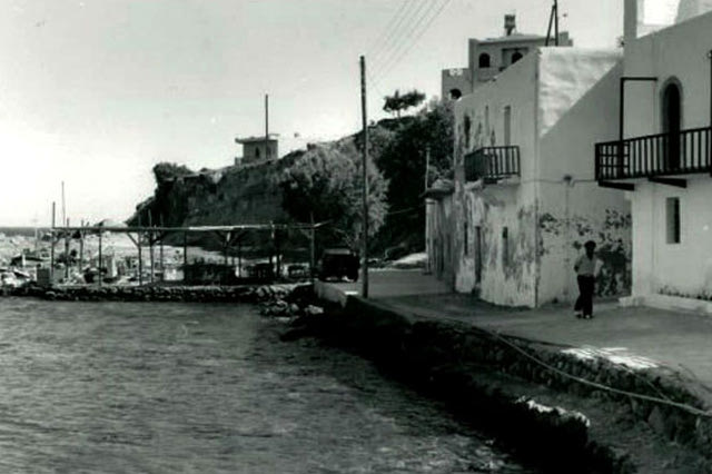 ΦΩΤΟΗΜΕΡΑΣ: Δεκαετία του ‘70 Μακρύ Γιαλός πριν την μεγάλη οικιστική ανάπτυξη που γνώρισε η περιοχή.