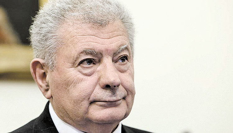 Βαλυράκης