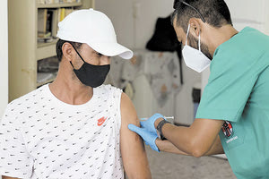 Ολοκληρώνεται ο εμβολιασμός των προσφύγων