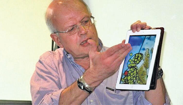 ο σεισμολόγος του Ινστιτούτου Τεχνικής Σεισμολογίας και Αντισεισμικών Κατασκευών στη Θεσσαλονίκη Χρήστος Παπαϊωάννου