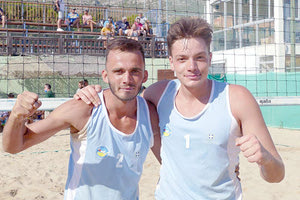 Ο Κόλα με τον Μανδηλάρη