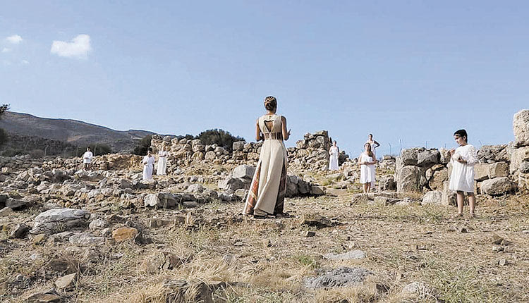 ΟΛΑ ΕΙΝΑΙ ΕΝΑ Οι τέχνες ταξιδεύουν στα μνημεία της Κρήτης
