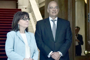 Δένδιας Σακελλαροπούλου στην γιορτή για την αποκατάσταση της δημοκρατίας