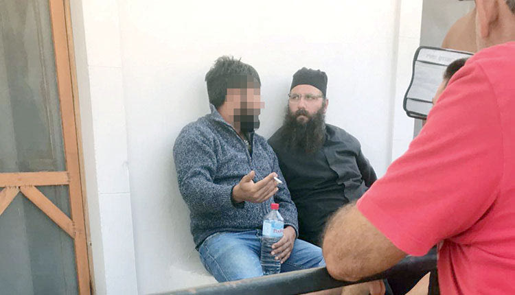 Ο 45 χρονος εξηγεί πώς κατάφερε να σωθεί